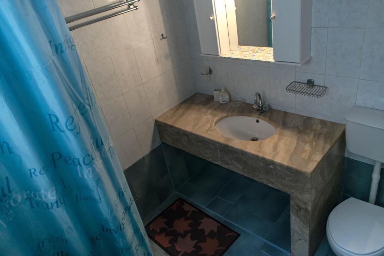 Villa Niovi Chalki Town Екстер'єр фото